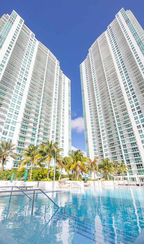 apt-405-951 Brickell Ave, Miami, FL, 33131-3932 | Card Image