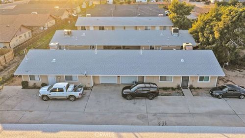 14025 Spruce St, Hesperia, CA, 92345-8076 | Card Image