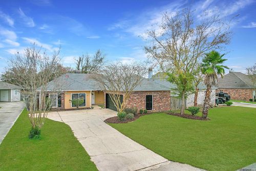 18615 Garden Oaks Drive, St. George, LA, 70817 | Card Image