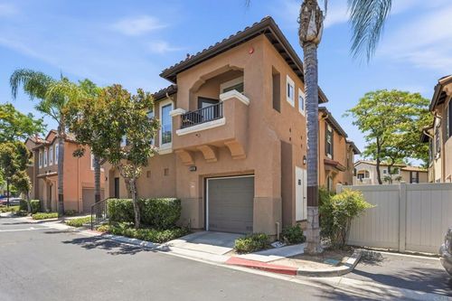 d-30343 Island Bay, Murrieta, CA, 92563 | Card Image
