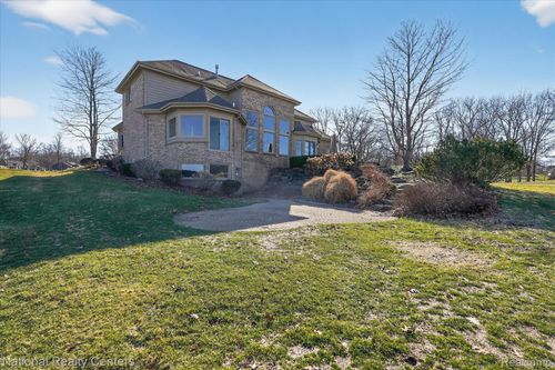 1280 Glen Ct, Highland, MI, 48357-4751 | Card Image