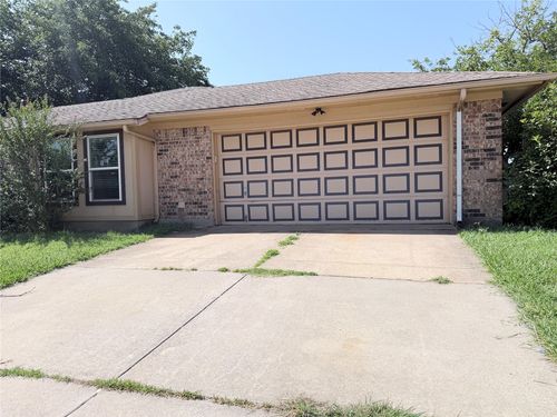7832 Pebblebrook Drive, Watauga, TX, 76148 | Card Image