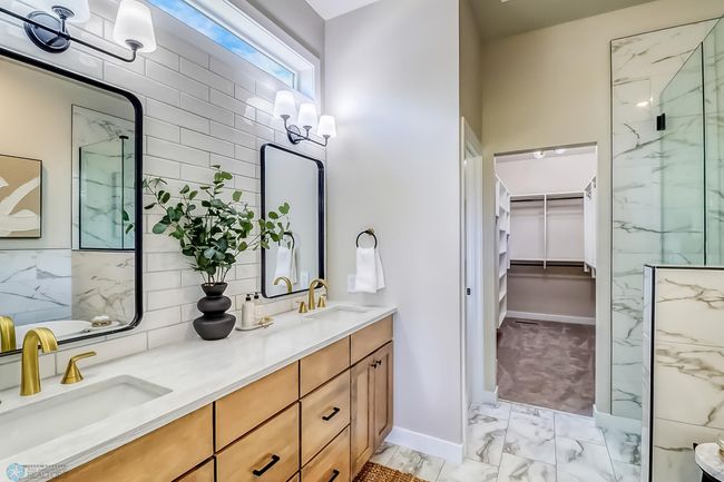 Primary Bathroom1_0.jpg | Image 29
