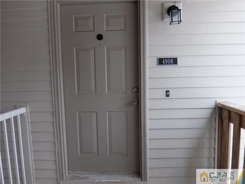 4906-4906 Ravens Crest Dr, Plainsboro, NJ, 08536-2495 | Card Image