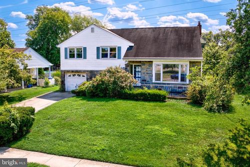 348 Boxwood Ln, CINNAMINSON, NJ, 08077-3405 | Card Image