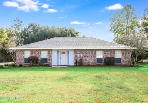 147 Plantation Dr, New Iberia, LA, 70563-2217 | Card Image