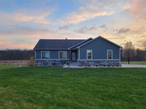 7638 Hoover St, Indianola, IA, 50125-7043 | Card Image