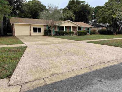 5745 Leesway Blvd, House other with 3 bedrooms, 2 bathrooms and 1 parking in Pensacola FL | Image 3