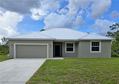3040 W Joliet Rd, Avon Park, FL, 33825-8067 | Card Image
