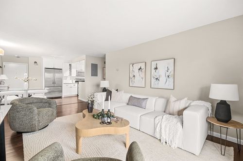 61-164 Galen St, Watertown, MA, 02472-4534 | Card Image