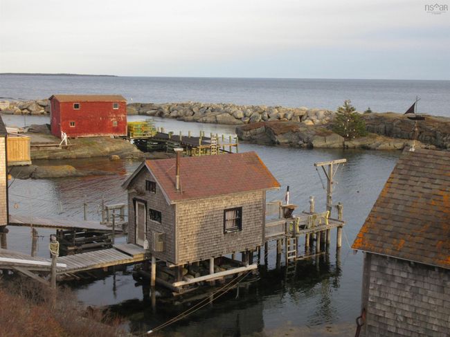 125 The Point Rd, Home with 2 bedrooms, 3 bathrooms and null parking in Blue Rocks NS | Image 8