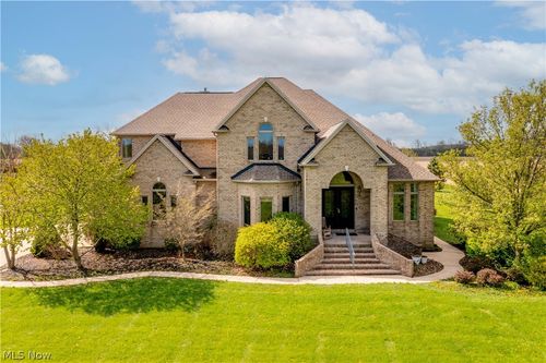 51713 Bates Rd, Wakeman, OH, 44889-9631 | Card Image