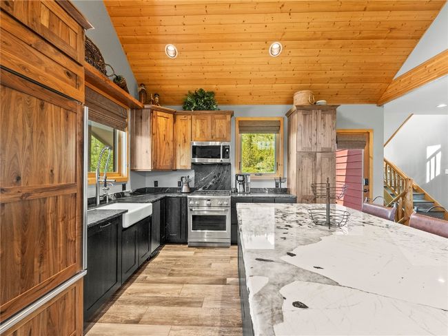89 Emerald Rd, House other with 3 bedrooms, 3 bathrooms and null parking in Silverthorne CO | Image 11