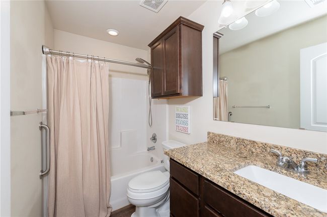 817 Mockingbird St, House other with 3 bedrooms, 2 bathrooms and null parking in Navasota TX | Image 23