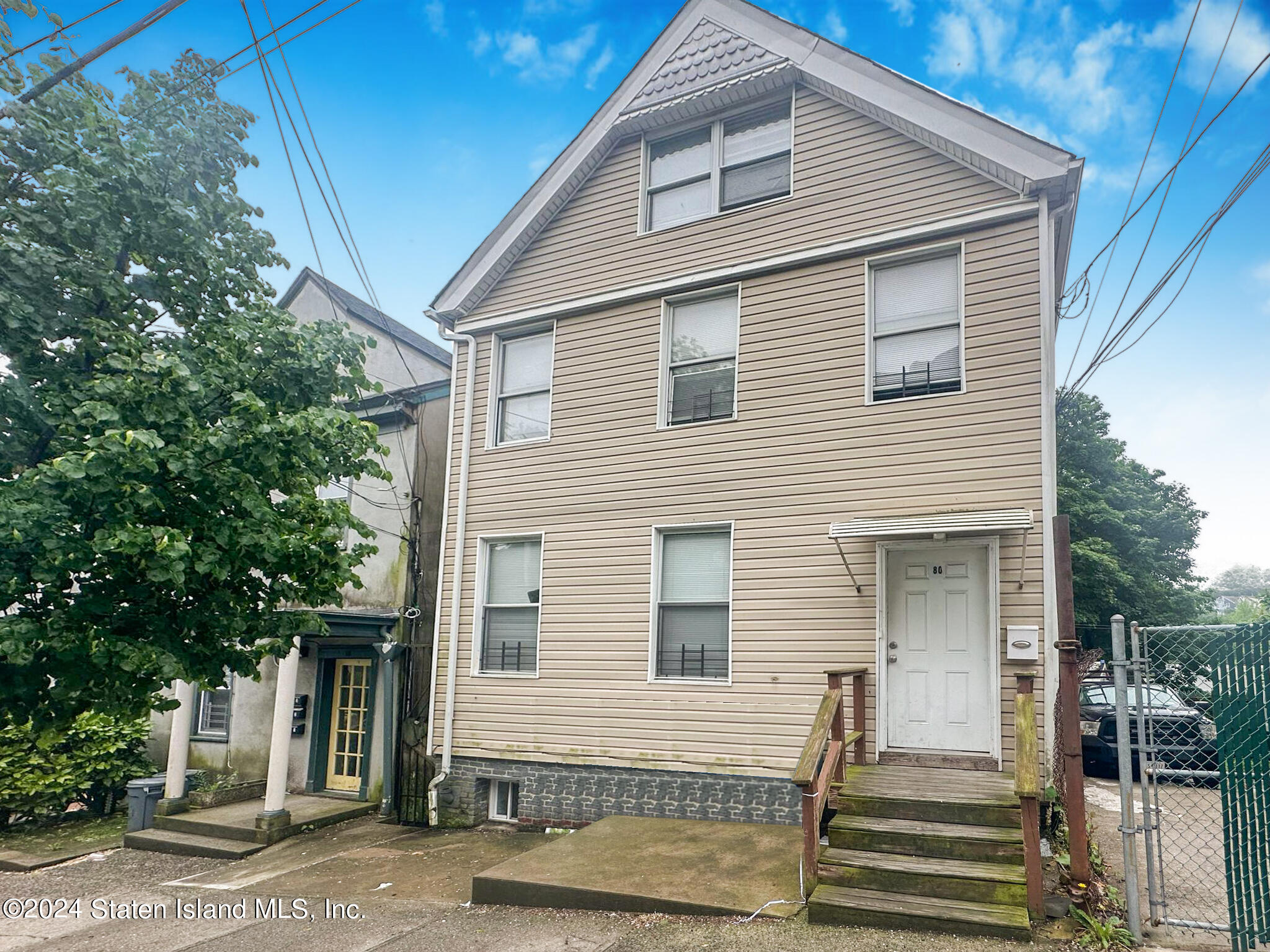 Corson Ave, Staten Island, NY 10301