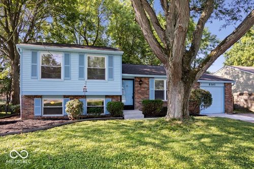 5707 Mills Rd, Indianapolis, IN, 46221-4623 | Card Image