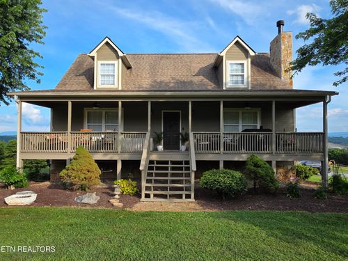 401 Klondike Cir, Kodak, TN, 37764-1317 | Card Image