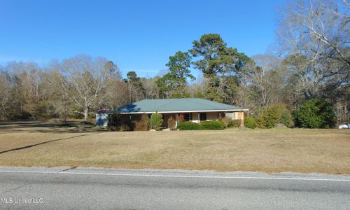 1423 Mallalieu Dr Se, Brookhaven, MS, 39601-8739 | Card Image