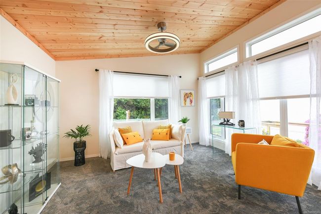 3 - 2625 Mansfield Dr, House other with 2 bedrooms, 1 bathrooms and 2 parking in Courtenay BC | Image 7