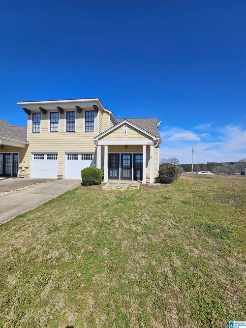 6526 Rainbow Row, PELL CITY, AL, 35128-8226 | Card Image