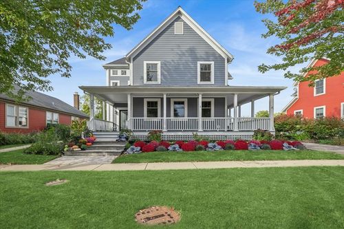 1023 Harris Rd, Grayslake, IL, 60030-3550 | Card Image