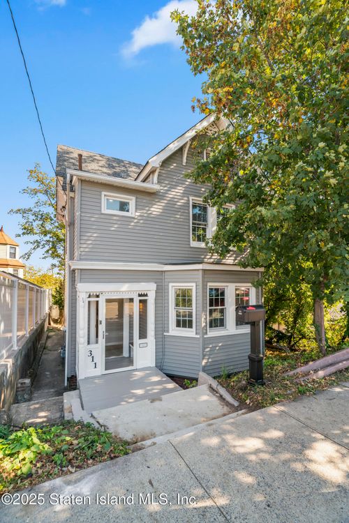 311 Tompkins Ave, Staten Island, NY, 10304-3725 | Card Image