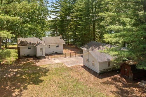 4710 Lakeside Dr, Brethren, MI, 49619-9618 | Card Image