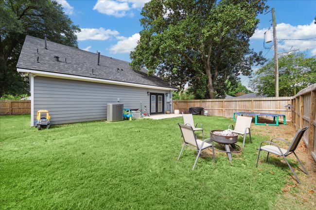 2201 Maple St, House other with 4 bedrooms, 3 bathrooms and 1 parking in Liberty TX | Image 15