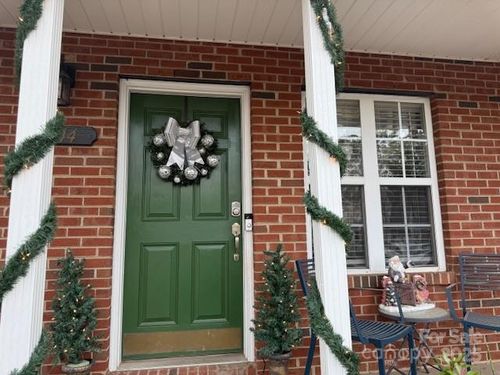 144 Mangum Cir, Mooresville, NC, 28117-6916 | Card Image