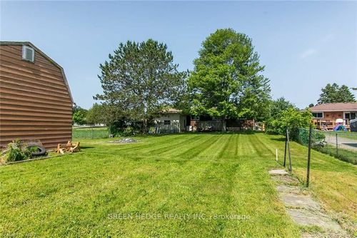 34 Stanley Ave, Kitchener, ON, N2K1C5 | Card Image