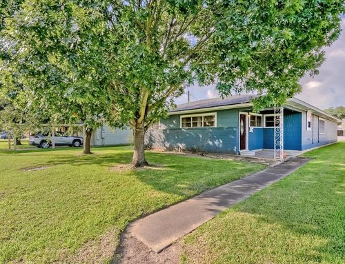 3547 Charles Ave, Groves, TX, 77619-4137 | Card Image