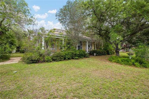 2002 N Mayberry Rd, Mission, TX, 78572-2930 | Card Image