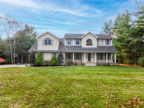 3 Aster Ln, Hope, RI, 02831-1553 | Card Image