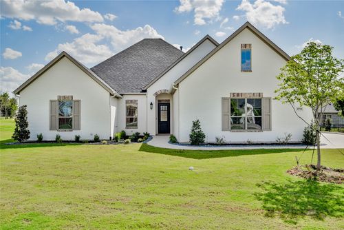 2719 Village Rd, Granbury, TX, 76049-4213 | Card Image
