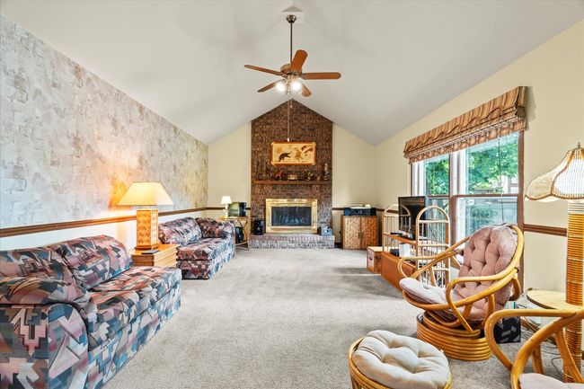 620 W 58 Th St, House other with 3 bedrooms, 3 bathrooms and 2 parking in Westmont IL | Image 14