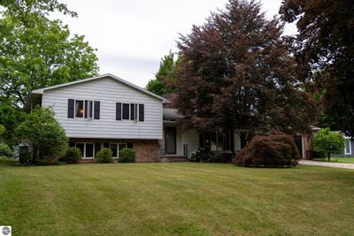 1114 Glenwood Drive, House other with 4 bedrooms, 3 bathrooms and null parking in Mt Pleasant MI | Image 1