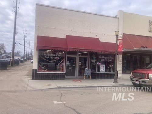 431 State St, Weiser, ID, 83672-1958 | Card Image