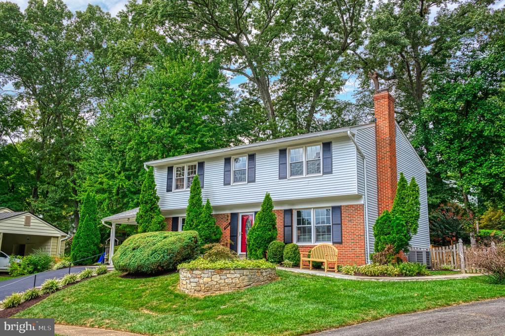 Pylers Mill Ct, Fairfax, VA 22032