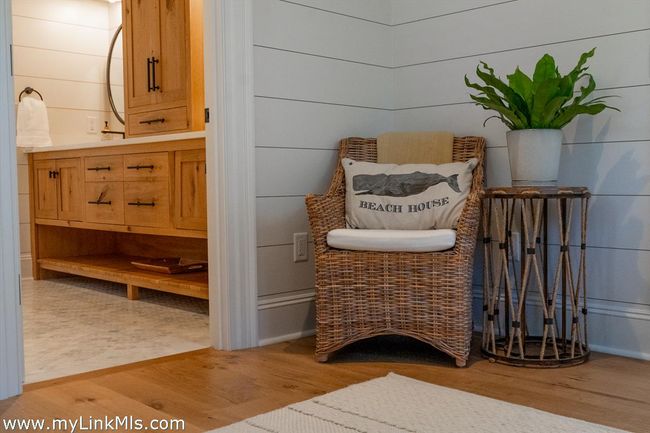 43 Peases Point Way S, House other with 4 bedrooms, 7 bathrooms and null parking in Edgartown MA | Image 31