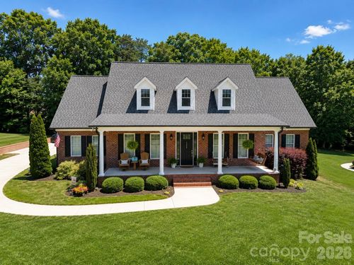 1550 Laudun Dr, Lincolnton, NC, 28092-5503 | Card Image
