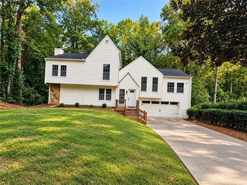 2570 Rocky Springs Dr, Marietta, GA, 30062-4448 | Card Image