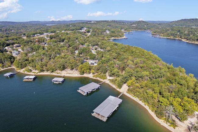 Table Rock Lakefront Home Boat Slip | Image 43