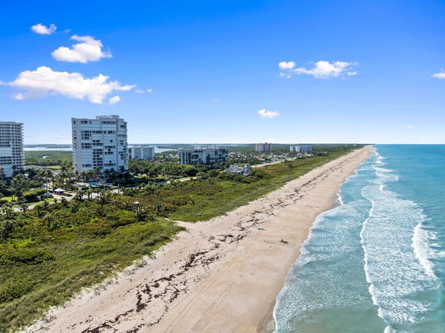 APT-3-4 - 5051 N Highway A1a, Condo with 3 bedrooms, 2 bathrooms and null parking in Hutchinson Island FL | Image 42