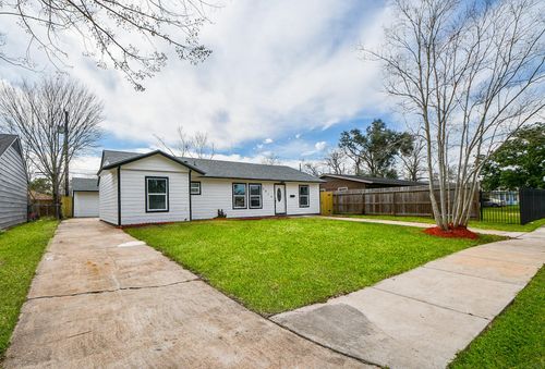 5814 Belneath St, Houston, TX, 77033-2230 | Card Image