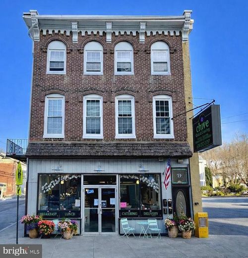 74 N Main St, LAMBERTVILLE, NJ, 08530-1732 | Card Image
