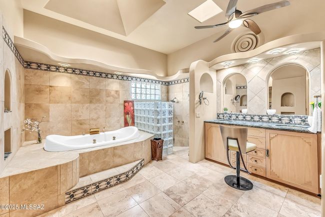 primary bath | Image 17