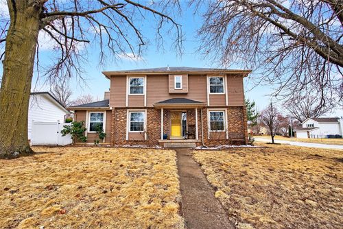 3800 Se 25th Ct, Des Moines, IA, 50320-2245 | Card Image