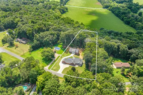3009 Brooks Mill Ln, Wingate, NC, 28174-8239 | Card Image