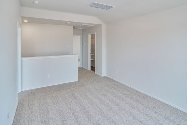 361 Sandringham Loop, House other with 4 bedrooms, 3 bathrooms and 2 parking in Uhland TX | Image 9