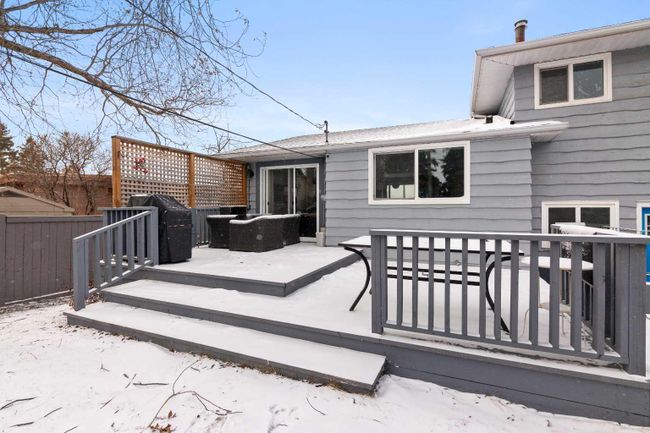 5620 37 Street Sw, Home with 6 bedrooms, 2 bathrooms and 2 parking in Calgary AB | Image 37